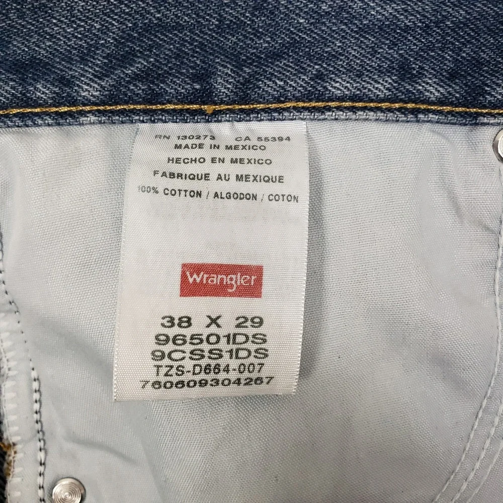 Wrangler Men's Classic Straight Leg Jeans Western Workwear Cotton Denim 38x29